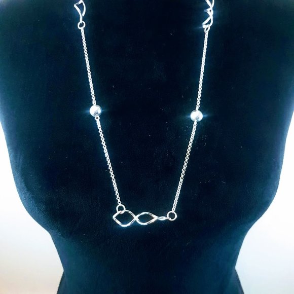 #J10 Silver 15” Chain Balls & Loops Necklace - Picture 8 of 8